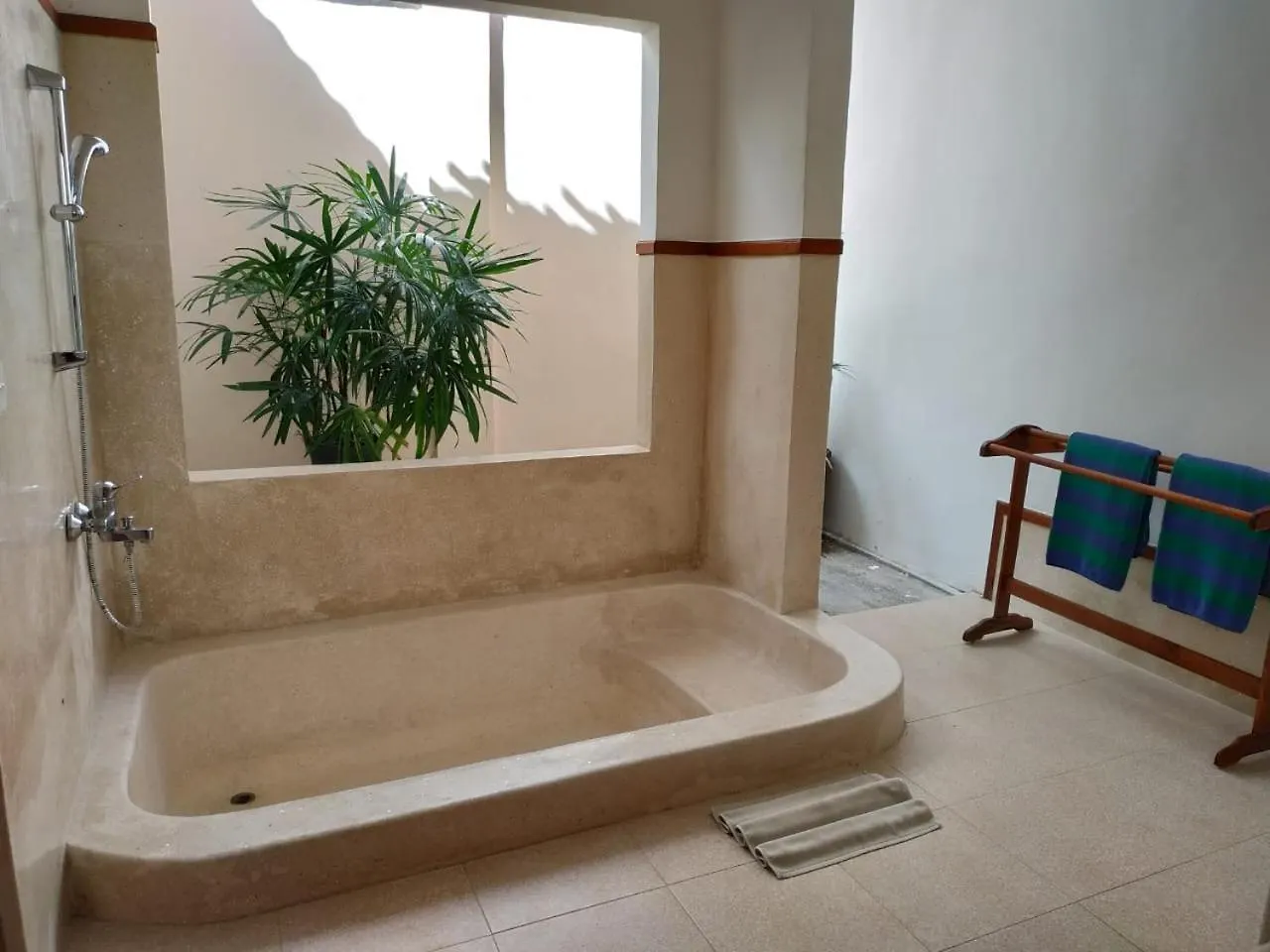***  Puri Mesari Hotel Sanur Endonezya